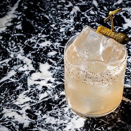 Riggs Washington Dc 호텔 외부 사진 A pear cocktail