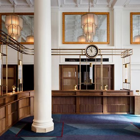 Riggs Washington Dc 호텔 외부 사진 The hotel's lobby