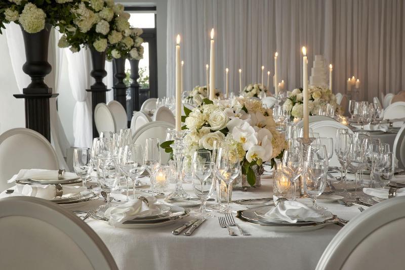 Riggs Washington Dc 호텔 외부 사진 A table set for a formal dinner